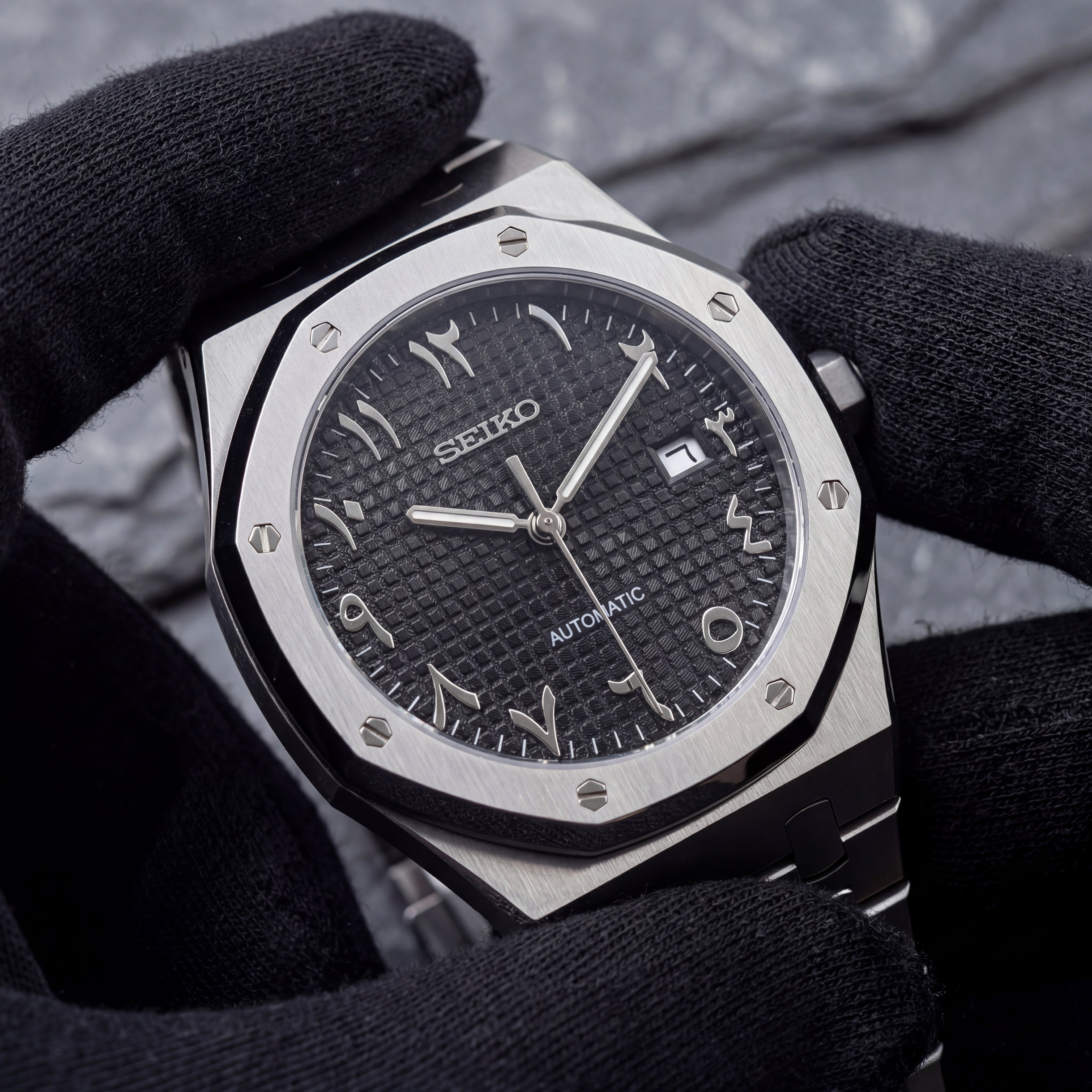 Royal Seikoak | Arabic Black