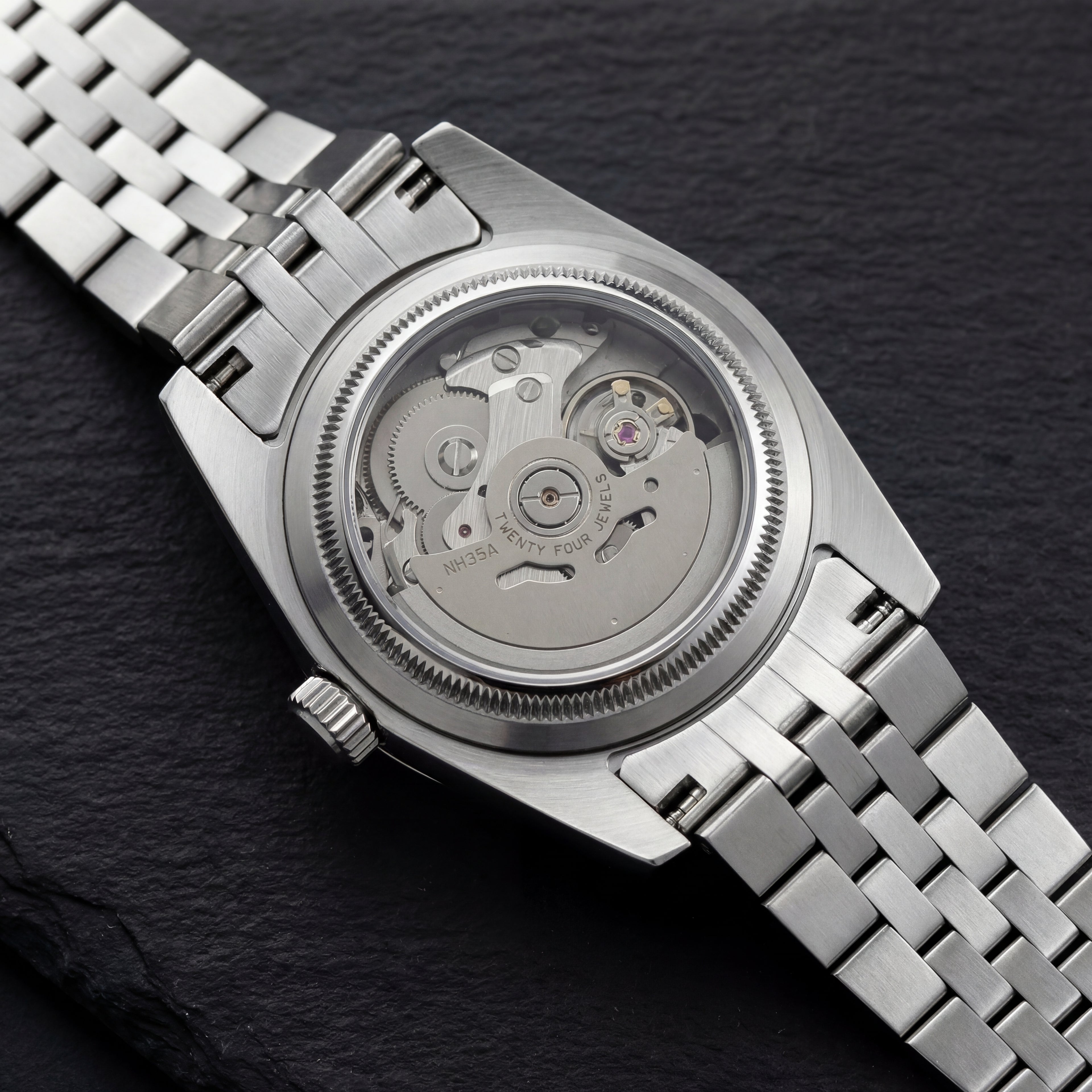 Seikojust | Green Roman